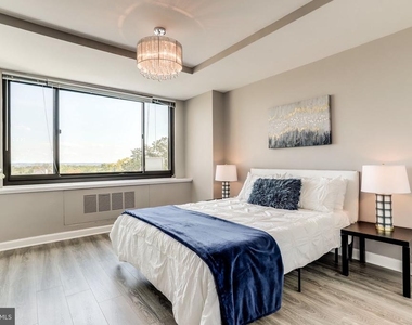 1011 Arlington Boulevard - Photo Thumbnail 17