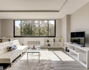 1011 Arlington Boulevard - Photo Thumbnail 20