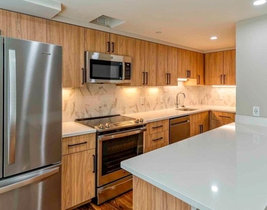 1815 John F Kennedy Boulevard - Photo Thumbnail 14