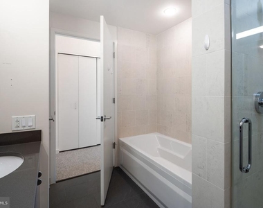2101 Market Street - Photo Thumbnail 31