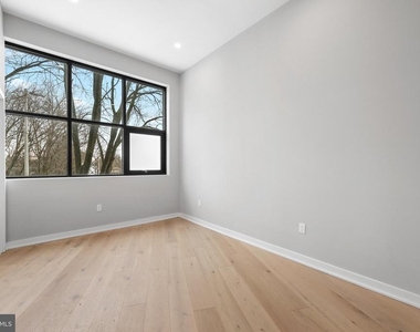 36 N Narberth Avenue - Photo Thumbnail 8
