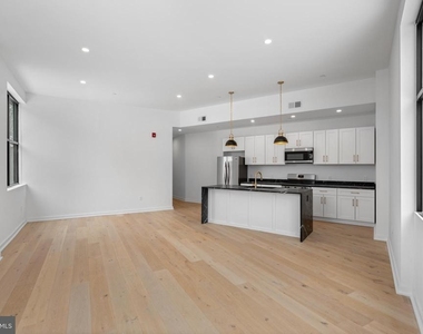 36 N Narberth Avenue - Photo Thumbnail 3