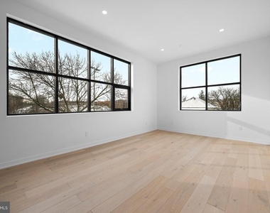 36 N Narberth Avenue - Photo Thumbnail 3