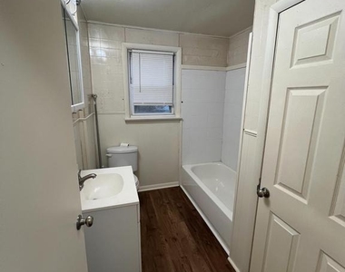 899 N 3rd Street - Photo Thumbnail 12