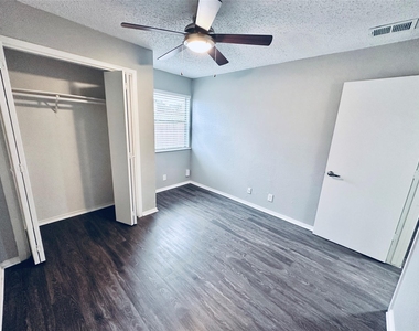 5507 Rose Hill Cir - Photo Thumbnail 15