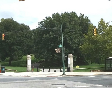 2012 Mount Royal - Photo Thumbnail 42