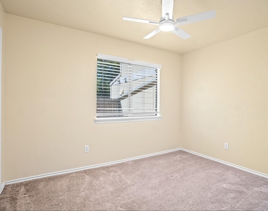 11901 Swearingen Dr - Photo Thumbnail 18