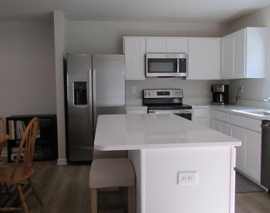 30155 Creekview Circle - Photo Thumbnail 8