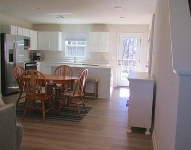 30155 Creekview Circle - Photo Thumbnail 7