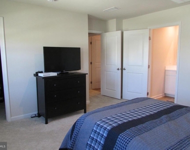 30155 Creekview Circle - Photo Thumbnail 19