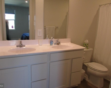 30155 Creekview Circle - Photo Thumbnail 22