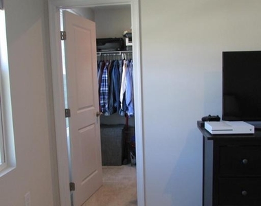 30155 Creekview Circle - Photo Thumbnail 20
