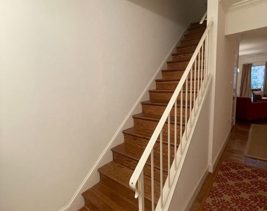 3221 Sutton Place Nw - Photo Thumbnail 11