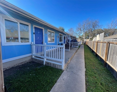 8208 Sam Rayburn Dr - Photo Thumbnail 4