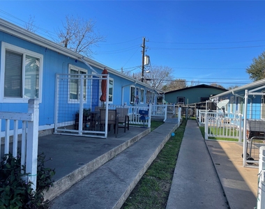 8208 Sam Rayburn Dr - Photo Thumbnail 21