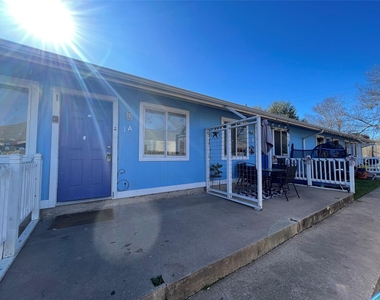 8208 Sam Rayburn Dr - Photo Thumbnail 12