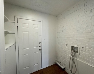 8208 Sam Rayburn Dr - Photo Thumbnail 7