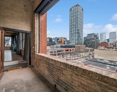 1000 W Washington Boulevard - Photo Thumbnail 8