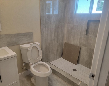 2250 Road 5732 - Photo Thumbnail 9