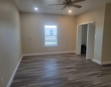 2250 Road 5732 - Photo Thumbnail 12