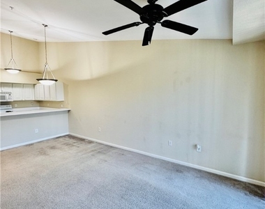 4105 Residence Drive - Photo Thumbnail 8
