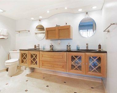 4010 Se 20th Place - Photo Thumbnail 16