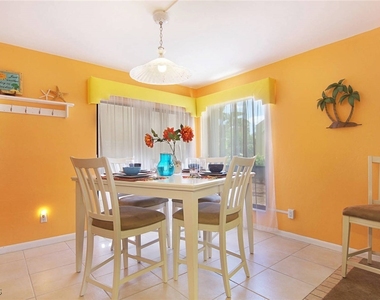 4010 Se 20th Place - Photo Thumbnail 11