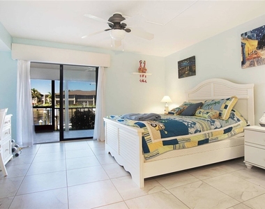 4010 Se 20th Place - Photo Thumbnail 14