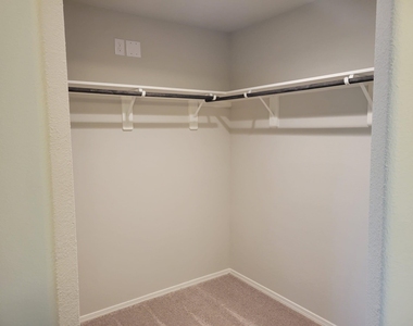14930 Dane Ct - Photo Thumbnail 14