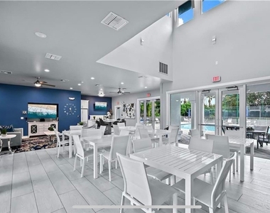 3745 Fieldstone Boulevard - Photo Thumbnail 10