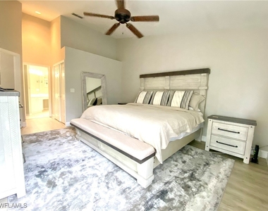 3745 Fieldstone Boulevard - Photo Thumbnail 4