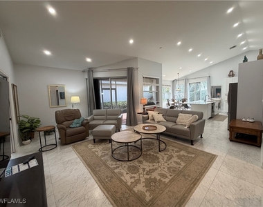 5950 Almaden Drive - Photo Thumbnail 13