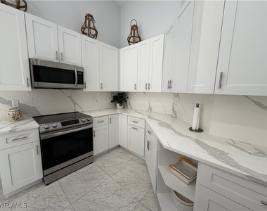 5950 Almaden Drive - Photo Thumbnail 7