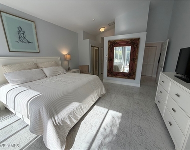 5950 Almaden Drive - Photo Thumbnail 23