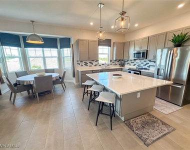 163 Indies Drive E - Photo Thumbnail 6