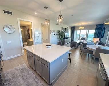 163 Indies Drive E - Photo Thumbnail 3