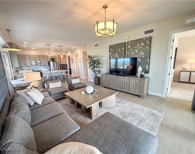 163 Indies Drive E - Photo Thumbnail 39