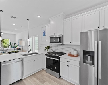 1448 Dewalt Street - Photo Thumbnail 18