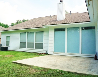 2429 Chantilly Lane - Photo Thumbnail 8