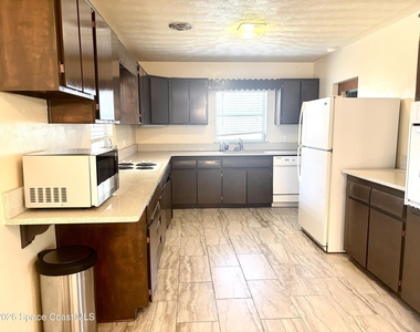 19 Orange Avenue - Photo Thumbnail 7