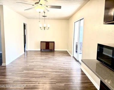 19 Orange Avenue - Photo Thumbnail 5