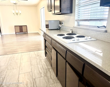 19 Orange Avenue - Photo Thumbnail 9