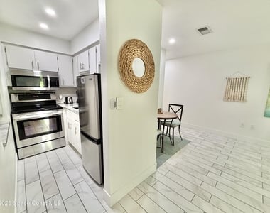 419 Ocean Avenue - Photo Thumbnail 6