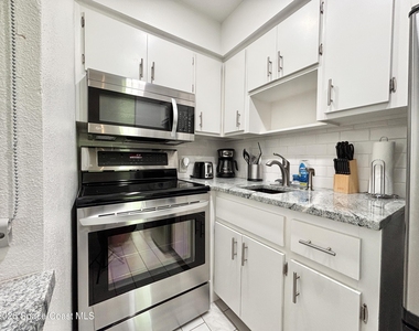 419 Ocean Avenue - Photo Thumbnail 7