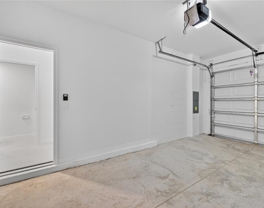3346 Lapis Lake Dr - Photo Thumbnail 22
