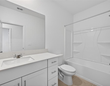 3346 Lapis Lake Dr - Photo Thumbnail 13