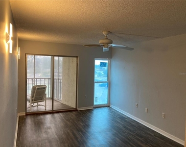 4908 38th Way S - Photo Thumbnail 9