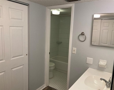 4908 38th Way S - Photo Thumbnail 11