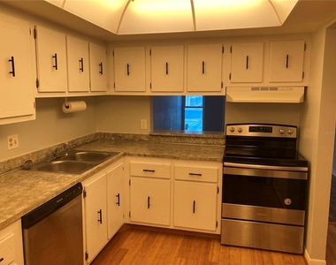 4908 38th Way S - Photo Thumbnail 1