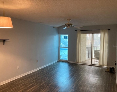 4908 38th Way S - Photo Thumbnail 3